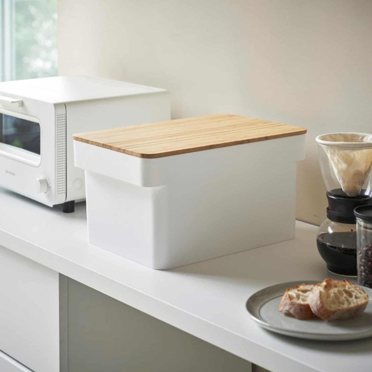 Boîte à pain Yamazaki avec porte-couteau - tour - blanc