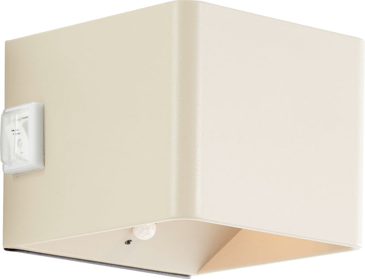 Brilliant iseo - applique rechargeable sur batterie sans fil - avec détecteur de mouvement - ip44 - led 4w - 300 lumen - 3000k - avec indicateur de batterie - beige sable