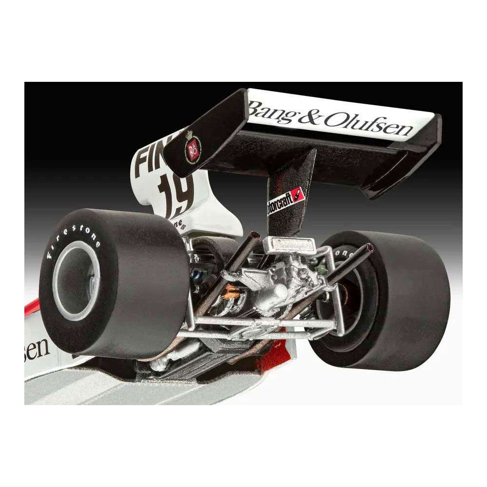 Maquette Revell - surtees ts16 03 1:32 - 79 pcs.