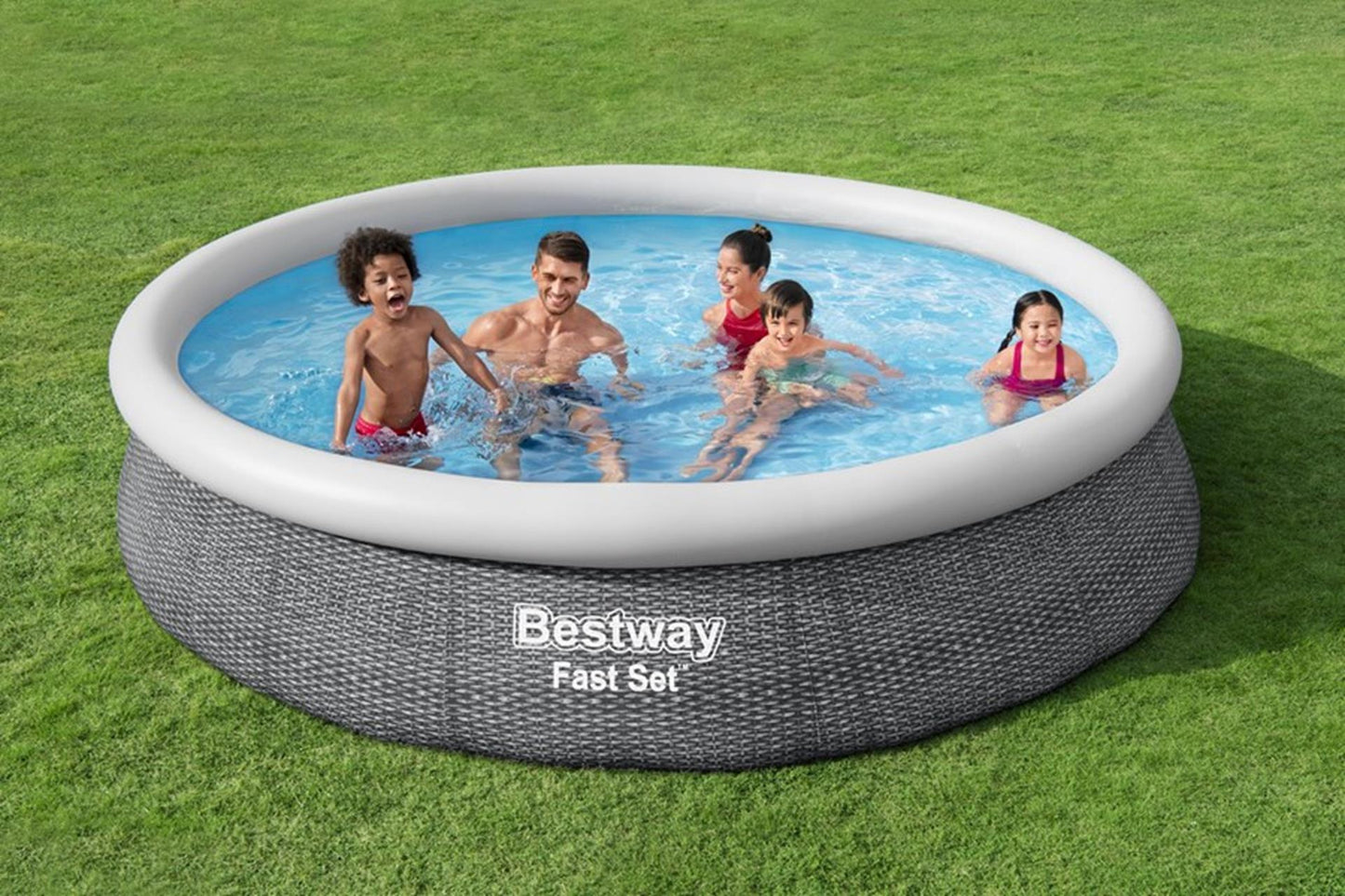 Bestway Pool se déroule autour de 366x76 cm