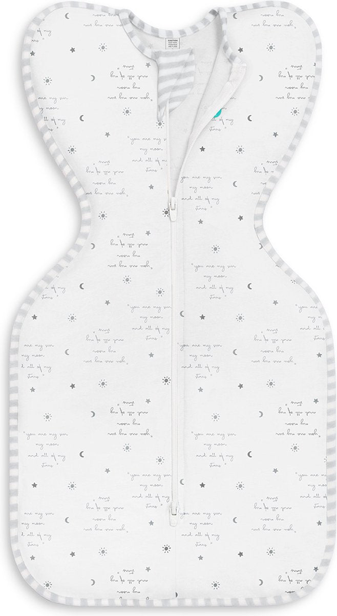 Gigoteuse pour bébé Love to dream ™ swaddle up™ - emmaillotage - bébé 3-6 mois - 6-8,5 kg - été - 0,2 tog - blanc avec texte