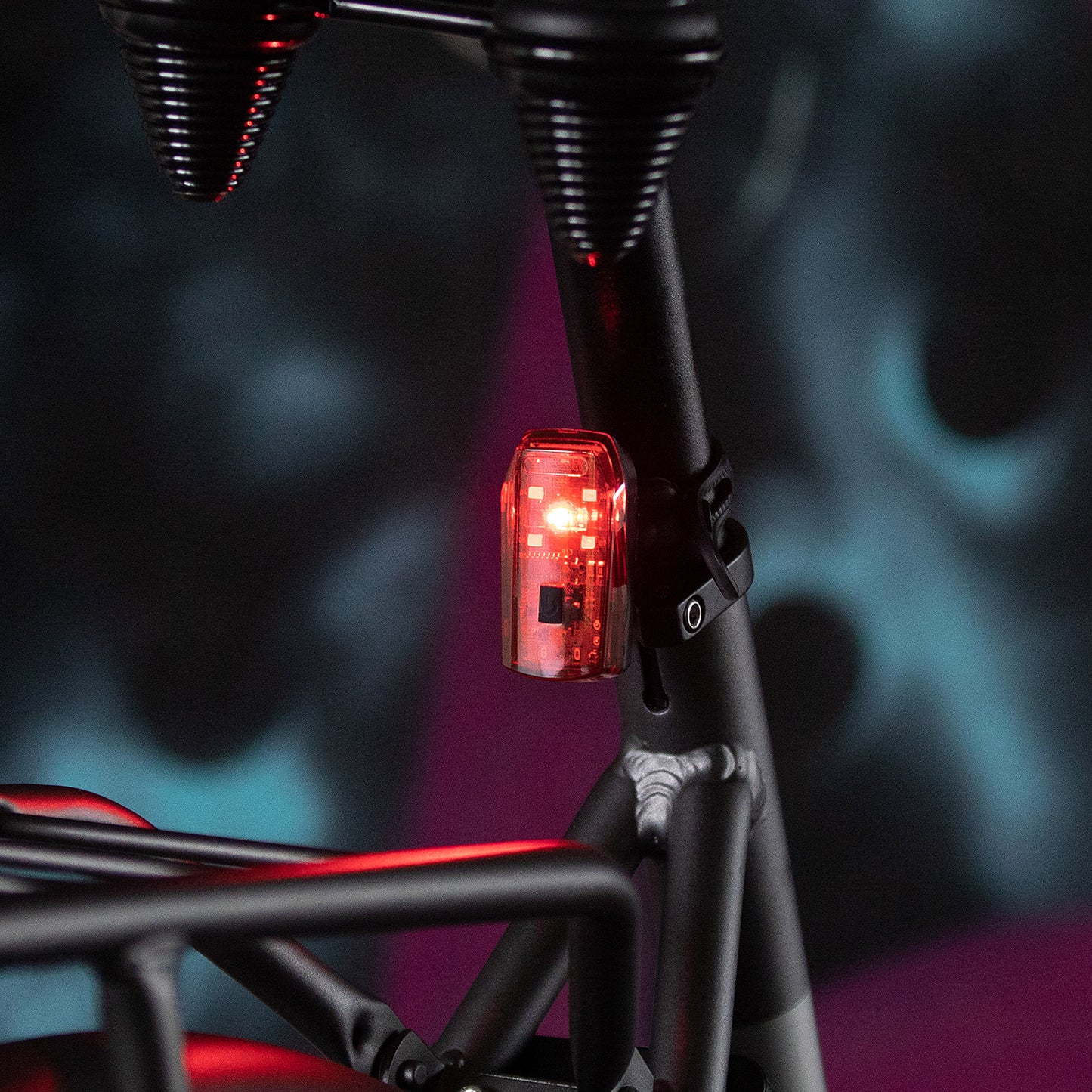 Aval de frein à feu arrière à l'épreuve arrière urbain rechargeable