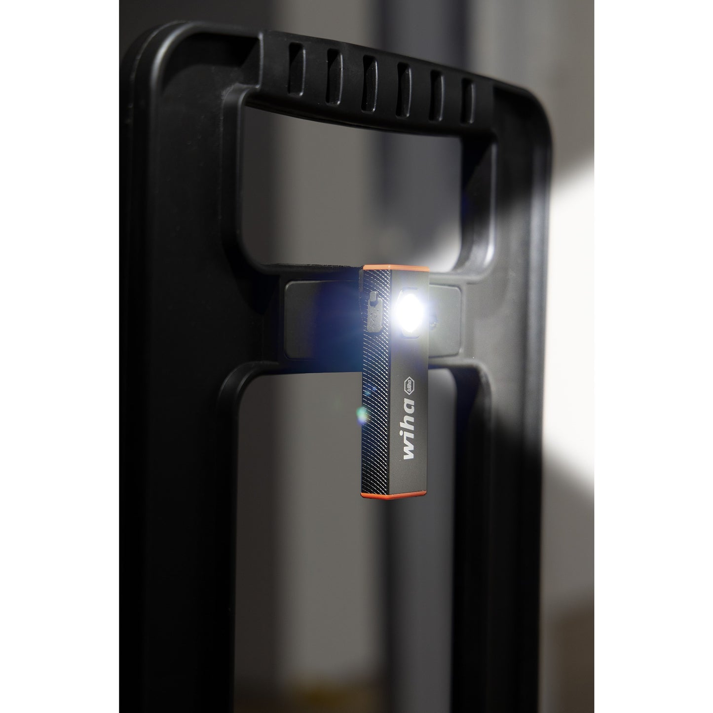 Lampe à main wiha 800 lm
