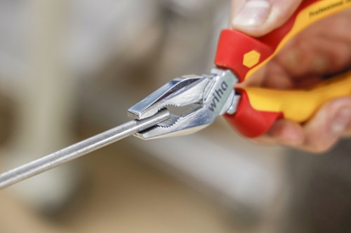 Wiha pince universelle professionnelle électrique avec Dynamicjoint® et Optigrip avec tranchant extra long | 180 mm | 7 - 27418 - 27418