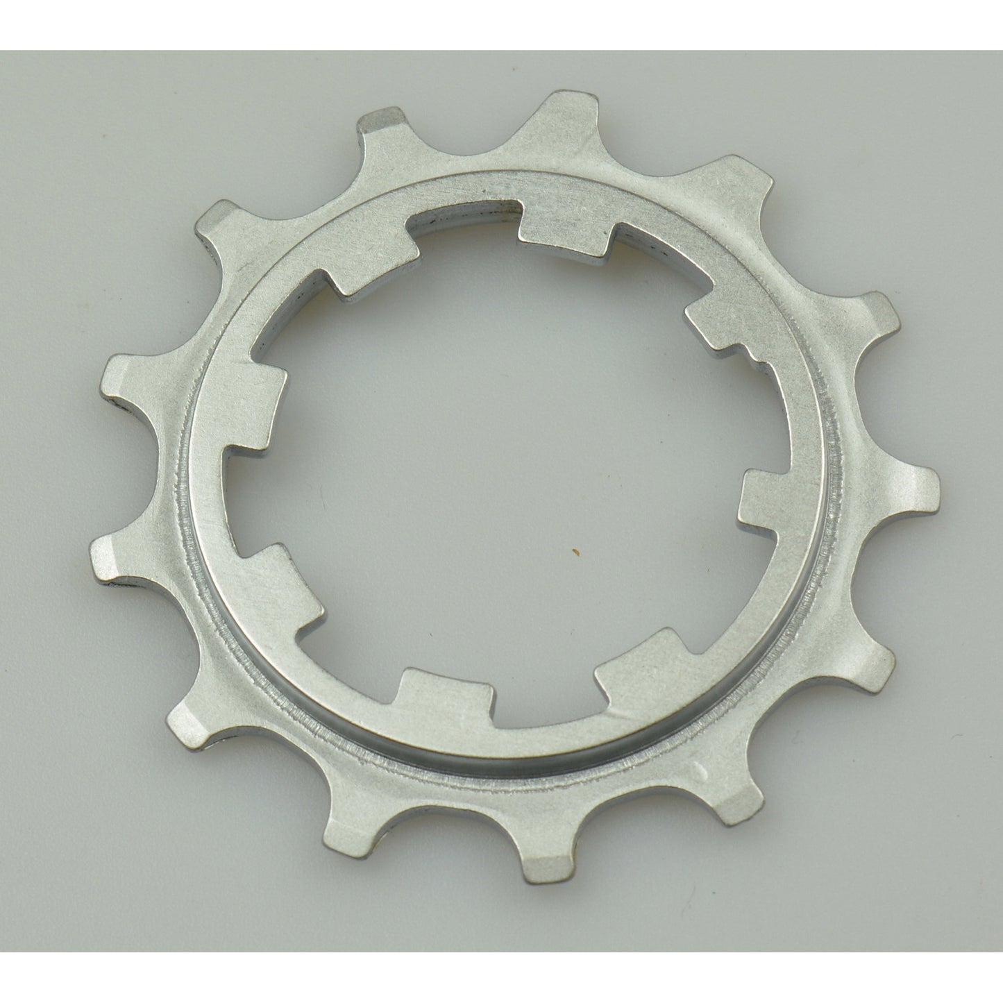RST Couronne avec coffre 13T 11V