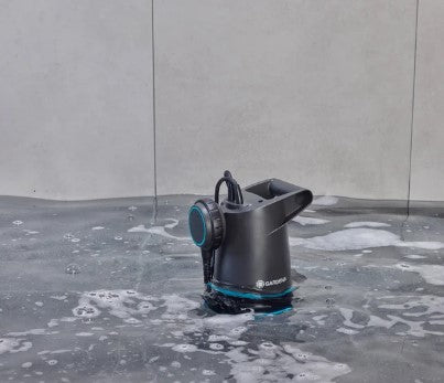 Pompe à eau sale Gardena 17500 basic