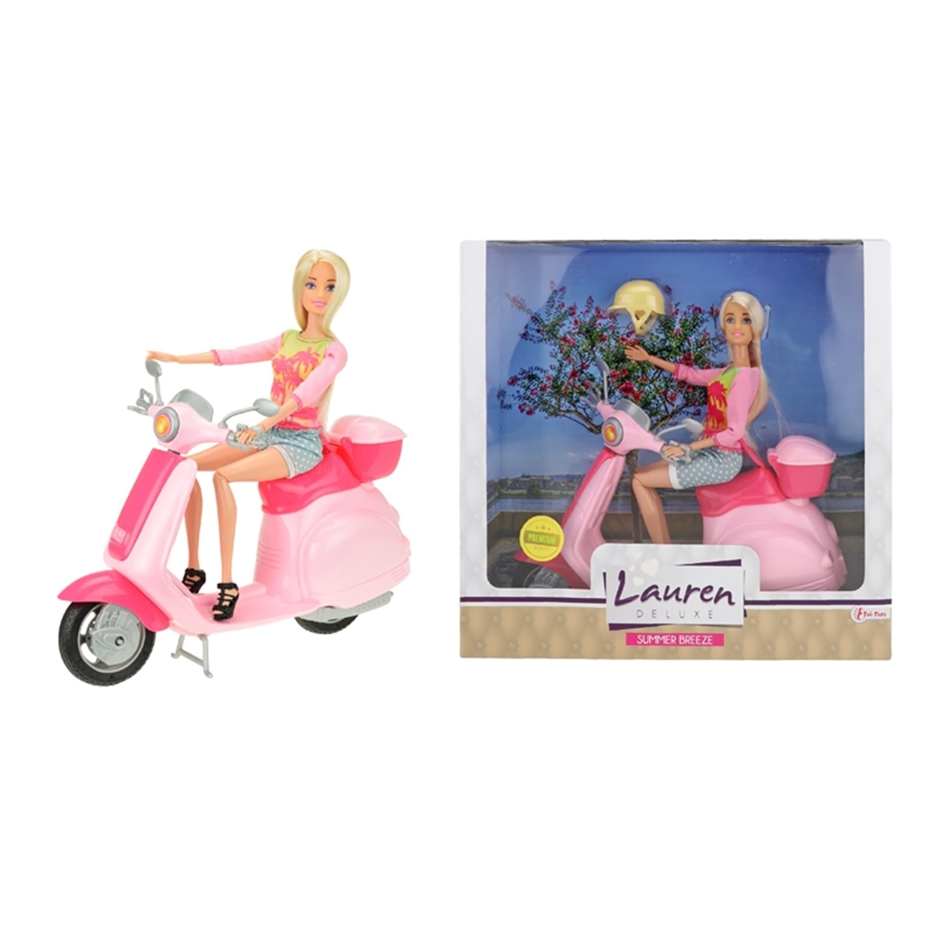 Lauren Teen Doll sur scooter