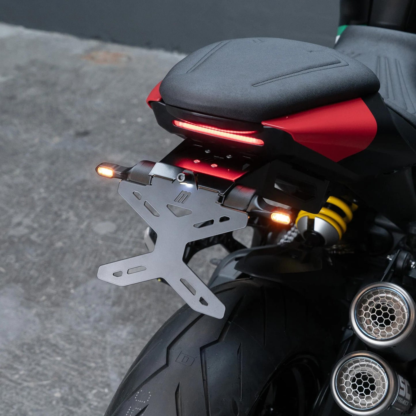 Porteurs de plaques d'immatriculation du motoïsme Mi Ducati Monster 937