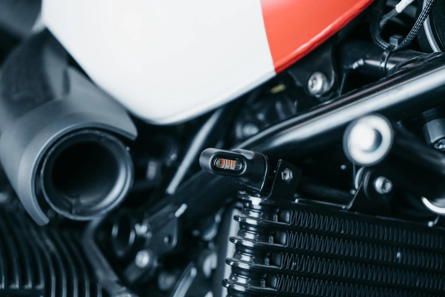 Indicateur de direction à courte durée du motoïsme