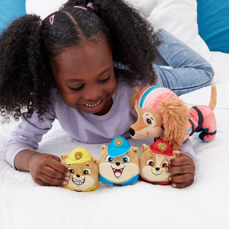 PAW PATROL PAW PATROL FILM HUG LIBERTY AND POMS