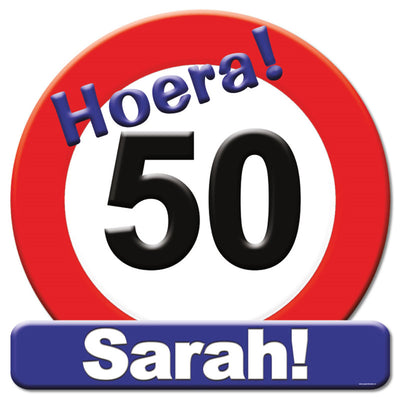 Panneau de signalisation en forme de bouclier couronne Paperdreams - 50 ans de Sarah