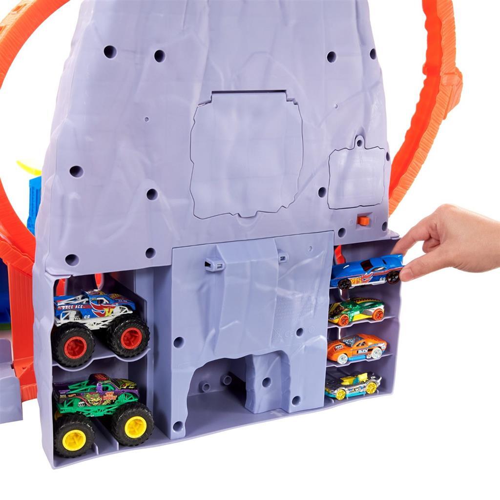 Hot Wheels Monster Trucks T-Rex Volcano Arena