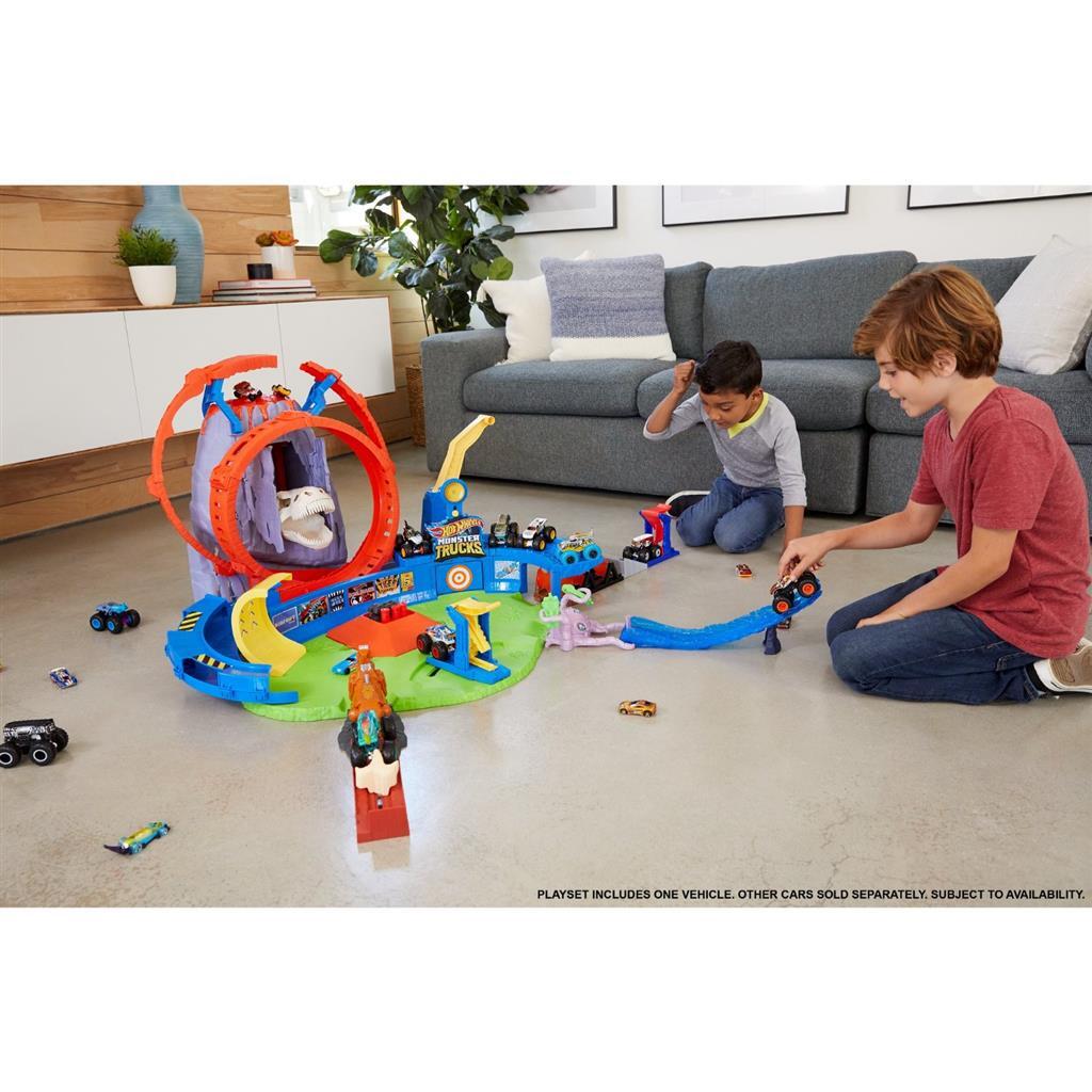 Hot Wheels Monster Trucks T-Rex Volcano Arena