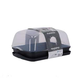 Green serre en plast avec des trous de drainage