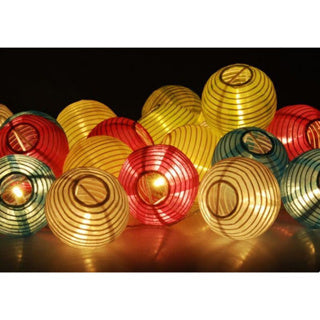 Éclairage de fête en plein air. 20 lanternes LED. Adaptateur IP44 240V 10.75m.