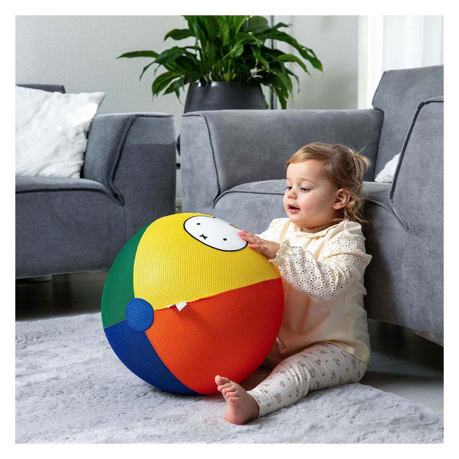 Balle gonflable en filet Miffy 40 cm