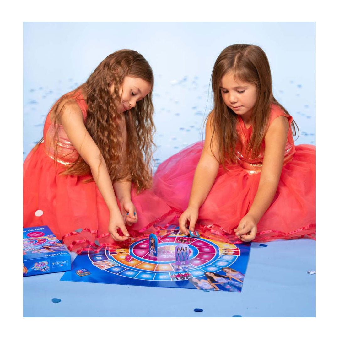 Studio 100 Race to the Top Board Game