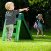 Glissement oscillant swing avec les escaliers verts