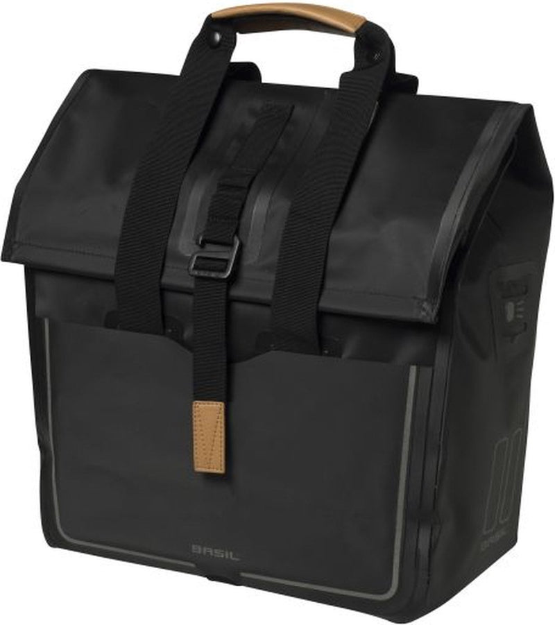 Basil Urban Dry Shopper - sac à dos de vélo imperméable, détails en cuir végétal, fermeture réglable, réflexion, noir mat