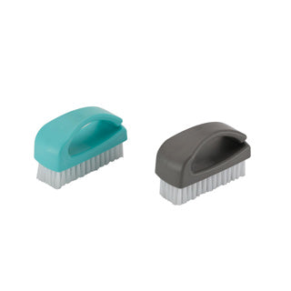 Brosse à ongles de maison propre