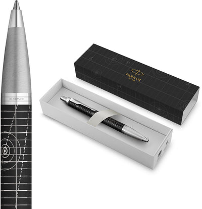 Stylo à bille Parker im premium | héritage de la collection de vols | finition chromée | pointe moyenne avec recharge d'encre bleue | coffret cadeau