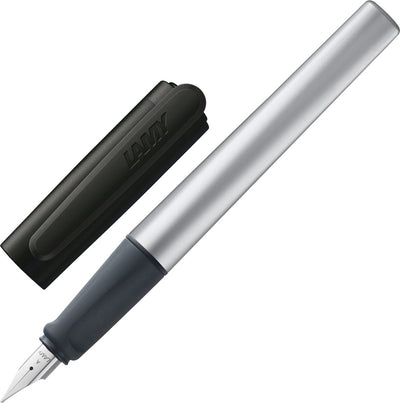 Stylo plume Lamy nexx noir - avec poignée antidérapante plume en acier poli pour gauchers (gauche) en épaisseur d'écriture moyenne - boîtier triangulaire en aluminium - avec cartouche d'encre bleue T 10
