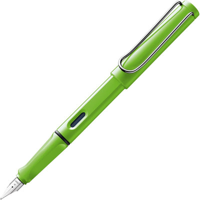 Stylo plume Lamy Safari vert - stylo plume avec poignée ergonomique, plume en acier poli en largeur de trait EF - plastique ASA robuste - avec cartouche d'encre bleue T 10 - pour droitiers