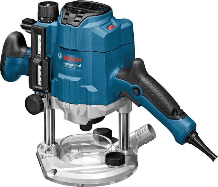 Défonceuse Bosch gof 1250 ce (clé de 19 mm, goupille de centrage 8 mm, manchon de copie 17 mm, guide parallèle, manchon de copie SDS)