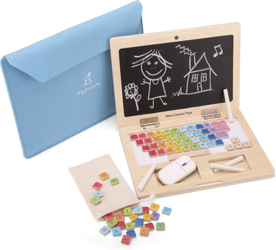 New Classic Toys ® Ordinateur portable jouet en bois - 'mon premier ordinateur portable' avec lettres magnétiques au tableau - avec sac pour ordinateur portable - jouets de jeu de rôle éducatifs - à partir de 3 ans