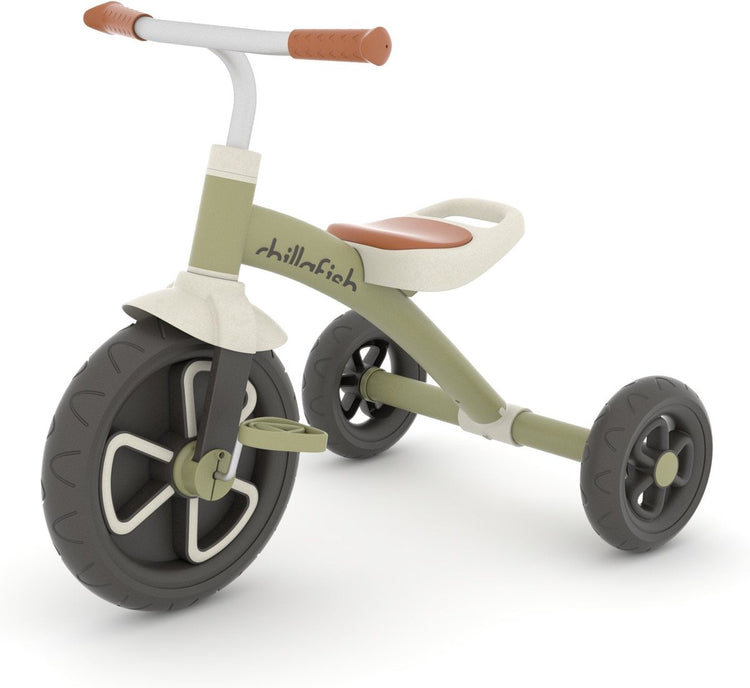 Tricycle Chillafish 1 an pour garçon avec pédales antidérapantes - draisienne rétro pour tout-petits jusqu'à 5 ans - vert - léger et stable avec poignée de transport - pneus antidérapants silencieux pour intérieur et extérieur - modèle Ziggi