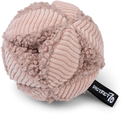 District 70 Bobby – balle renifleur pour chiens | stimule le comportement de recherche, défi mental – rose – petit ø13 cm
