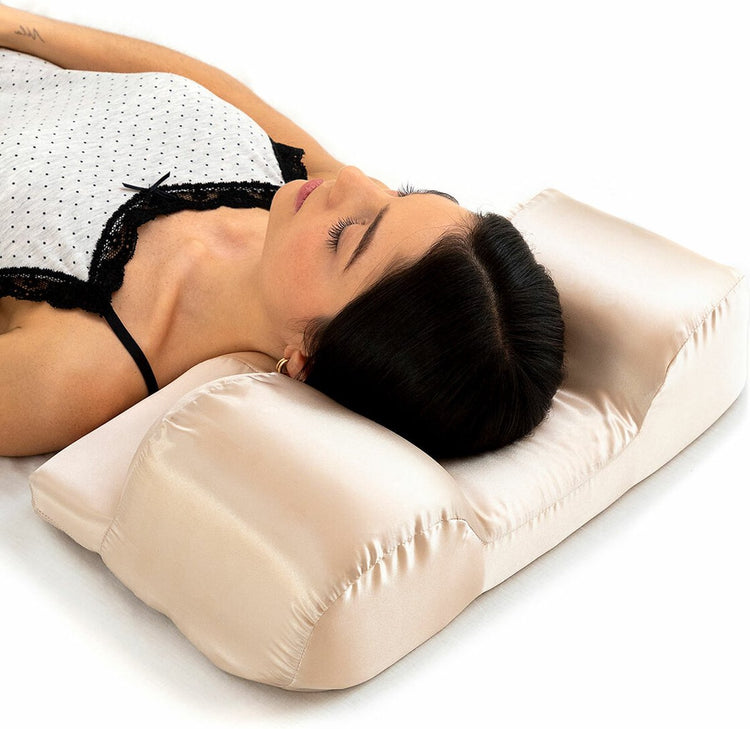 Oreiller Innovagoods ® avec housse en satin, housse d'oreiller en satin rafraîchissant avec fermeture éclair, idéale pour les cheveux et la peau, anti-rides. beige