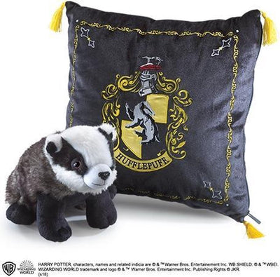 Coussin en peluche mascotte de la maison Poufsouffle de la collection noble (nn7045)