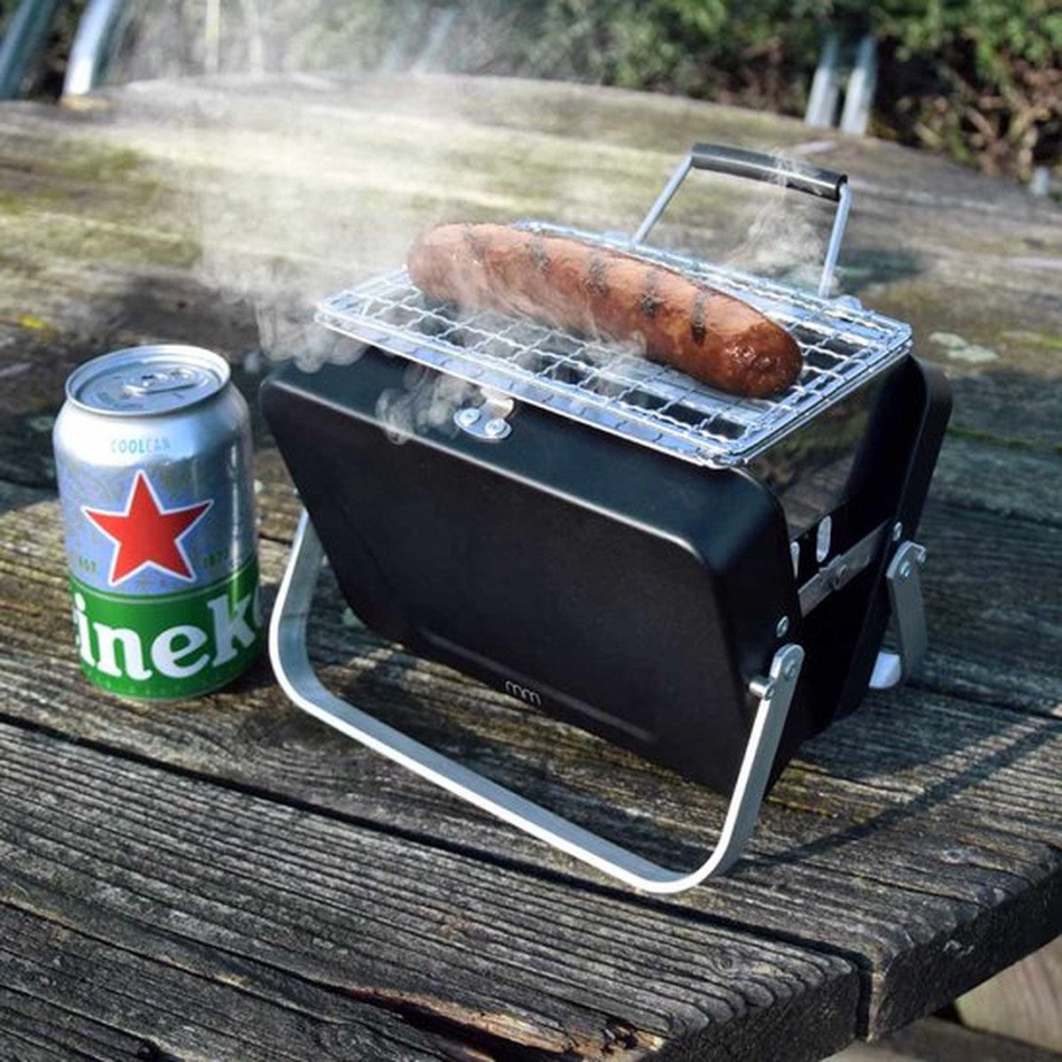 Mini barbecue portable Mikamax - barbecue de table compact - 18 cm - barbecue au charbon de bois en acier inoxydable