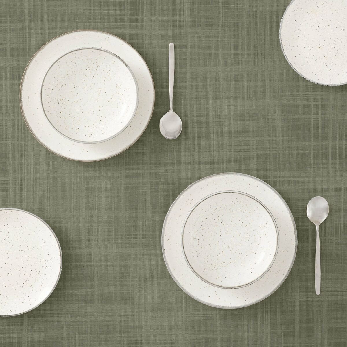 Nappe antitache en résine olive liso Belum 150 x 150 cm