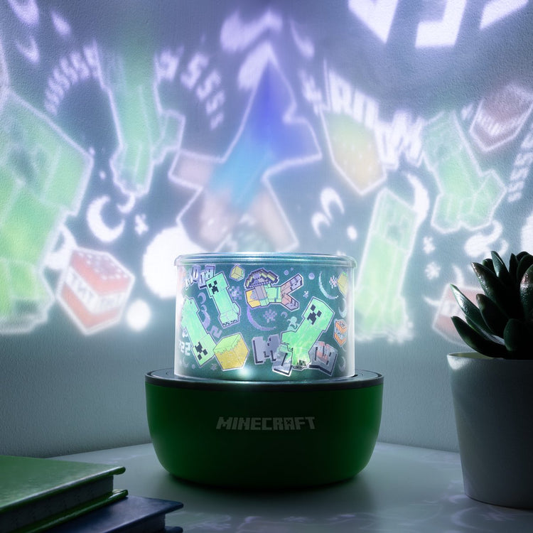 Paladone Minecraft Projection Light - Lampe de projecteur sous licence officielle avec 2 scènes, décoration murale et plafond -