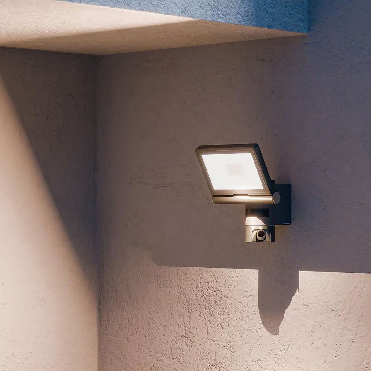 Lampe d'extérieur à capteur Steinel xled cam2 sc