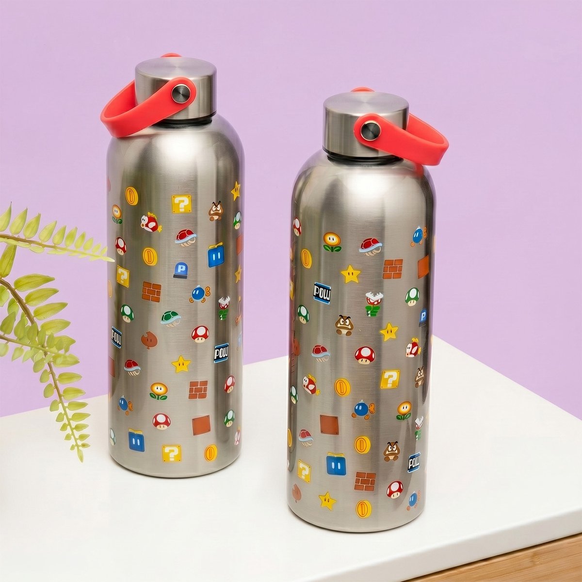 Gourde en métal Paladone Super Mario avec boucle de transport – bouteille en acier inoxydable 500 ml –