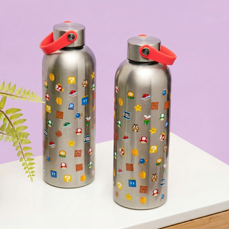 Gourde en métal Paladone Super Mario avec boucle de transport – bouteille en acier inoxydable 500 ml –