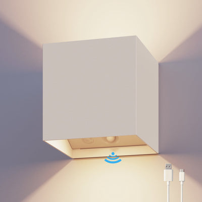 Calex volterra applique rechargeable cube blanc - rechargeable - éclairage de jardin haut vers le bas - lumière blanc chaud - pour intérieur et extérieur - étanche - installation facile - batterie et sans fil - détecteur de mouvement