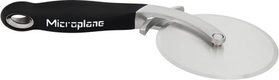 Coupe-pizza Microplane pro - noir - avec pique à pâte