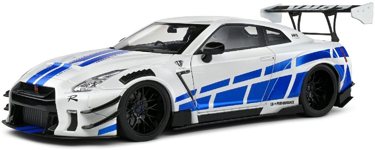 Solido Nissan GT-R (R35) avec kit carrosserie Liberty Walk 2.0 '24, argent échelle 1:18