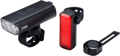 BBB Cycling StrikeDuo 2100i Combo Ensemble de feux avant et arrière – avec télécommande – 2100 lumens – rechargeable par USB – IPX4 résistant à la pluie – Éclairage de vélo pour vélo de route, VTT – BLS-277i