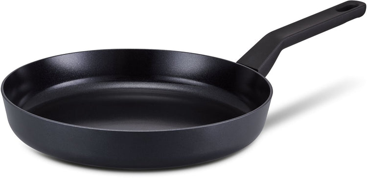 Poêle à frire Brabantia onyx r ns. ø 24cm - 100% sans PFA - compatible induction - aluminium léger 100% recyclé - poignée ergonomique résistante à la chaleur - revêtement céramique - revêtement antiadhésif - noir