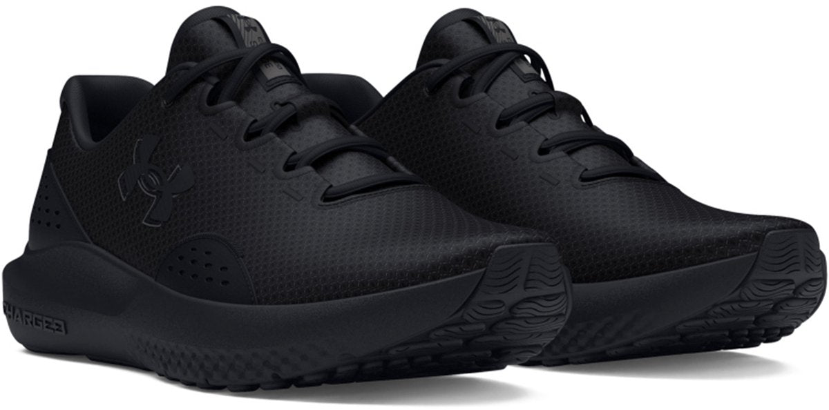 Baskets Under Armour UA Charged Surge 4-BLK pour hommes - Noir