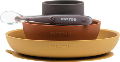 Nattou vaisselle enfant 4 pièces silicone - assiette + bol + tasse + cuillère - antidérapant - sans BPA - terre cuite jaune