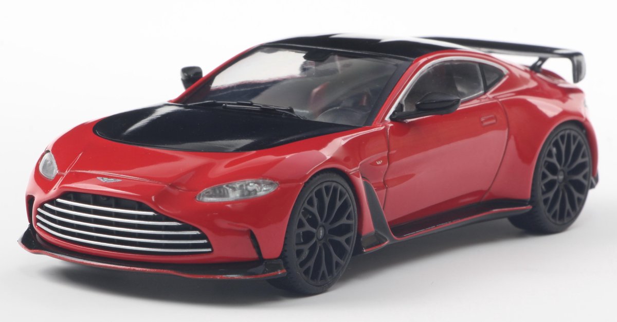 Aucune marque de voiture Aston Martin V12 Vantage Solido modèle de voiture 1:43 2023 s4314104 modèle réduit