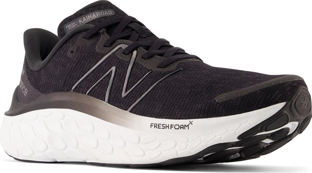 Chaussures de sport New Balance Kaiha Road pour homme - noir