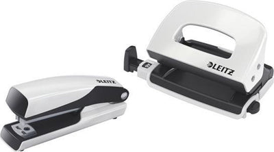 Ensemble de mini-agrafeuses et perforatrices en métal Leitz nexxt - agrafez jusqu'à 10 feuilles - agrafes incluses - blanc - idéal pour le bureau à domicile