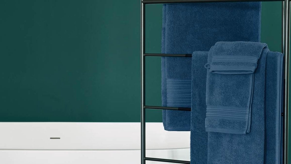 Serviette de douche fine Bedinghouse - bleu foncé